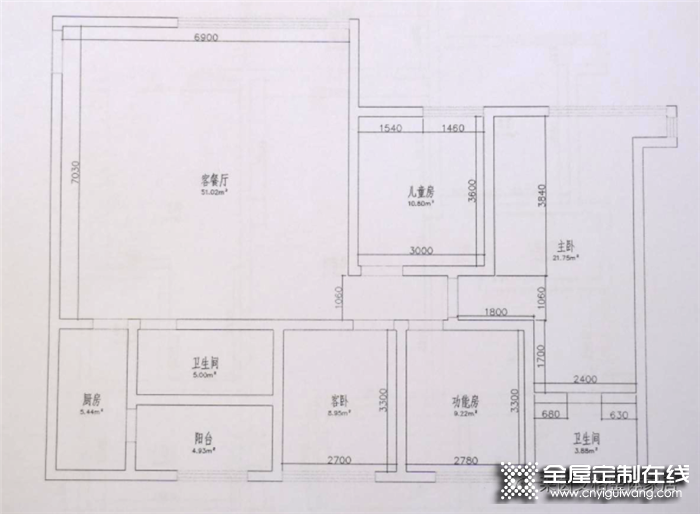 萊茵艾格全屋定制案例：130m²的現代輕奢新房，將收納與空間利用最大化！